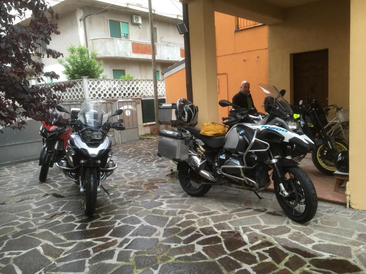 Bed and Breakfast Garden Fuorirotta San Giovanni Teatino Exterior foto